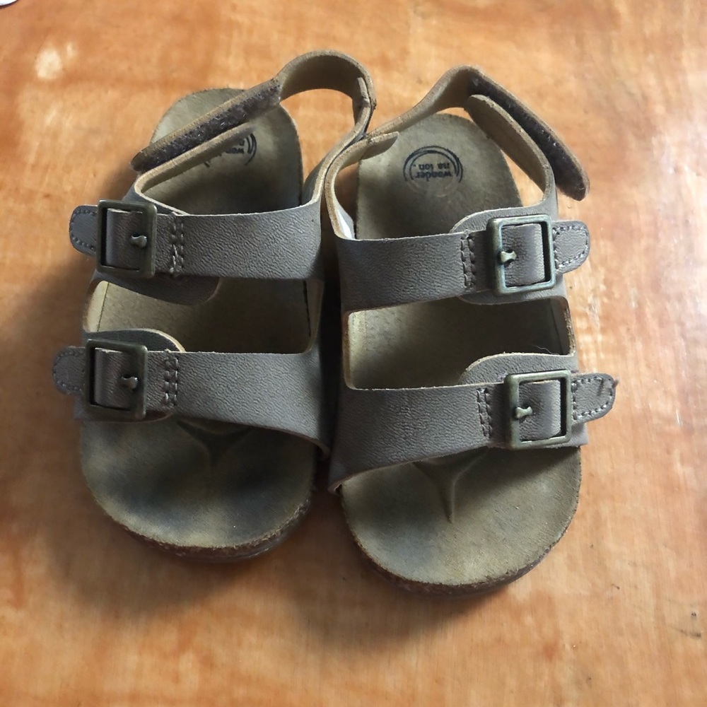 Size 5 Wonder Nation sandals